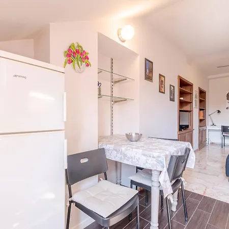 公寓 Casa Valeggio Attic Apt Few Steps From Porta Nuova *