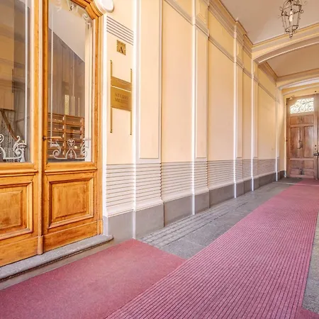 Casa Valeggio Attic Apt Few Steps From Porta Nuova Turin