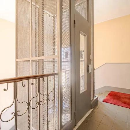 Casa Valeggio Attic Apt Few Steps From Porta Nuova Apartment Turin